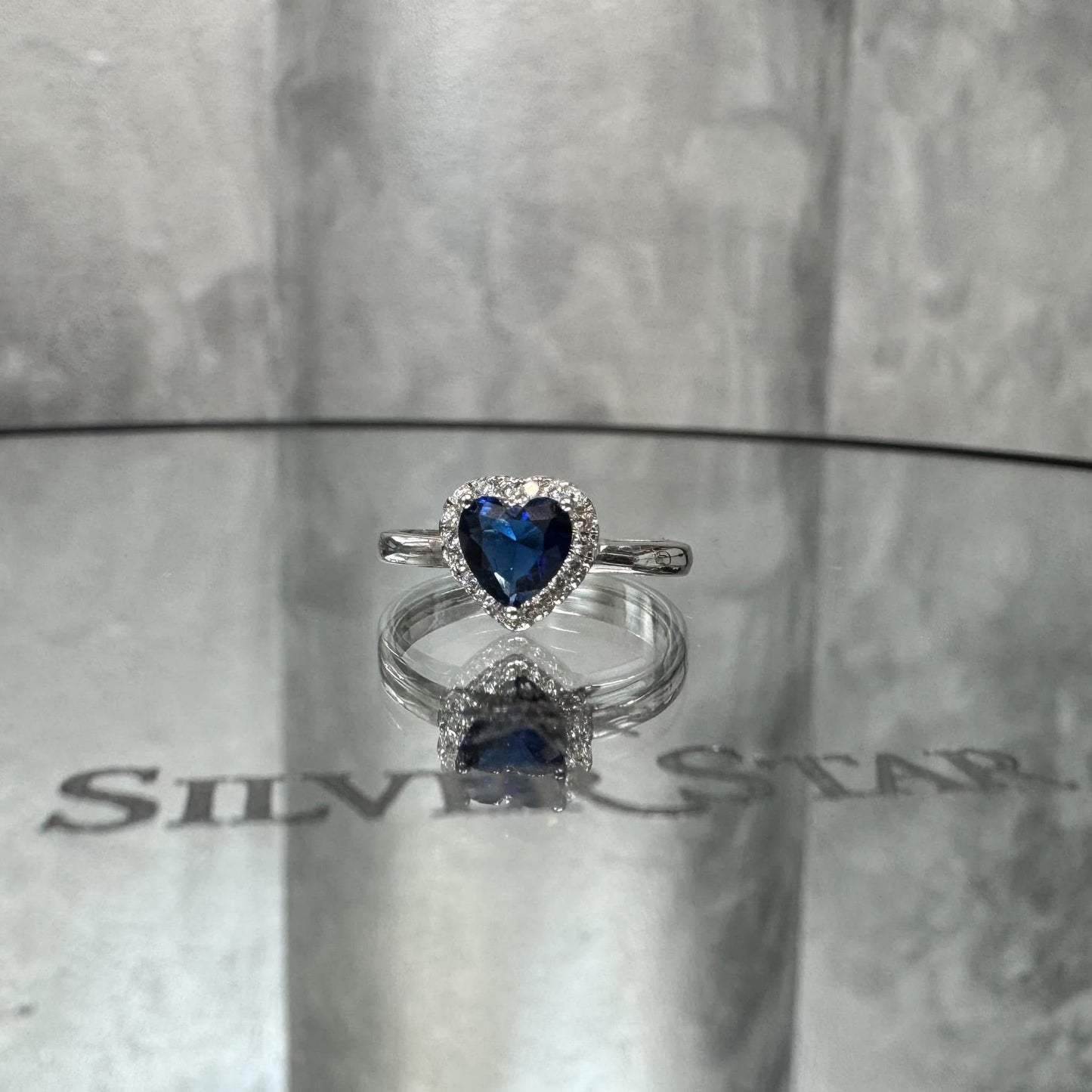 Srebrni prsten u obliku srca - Silver Star