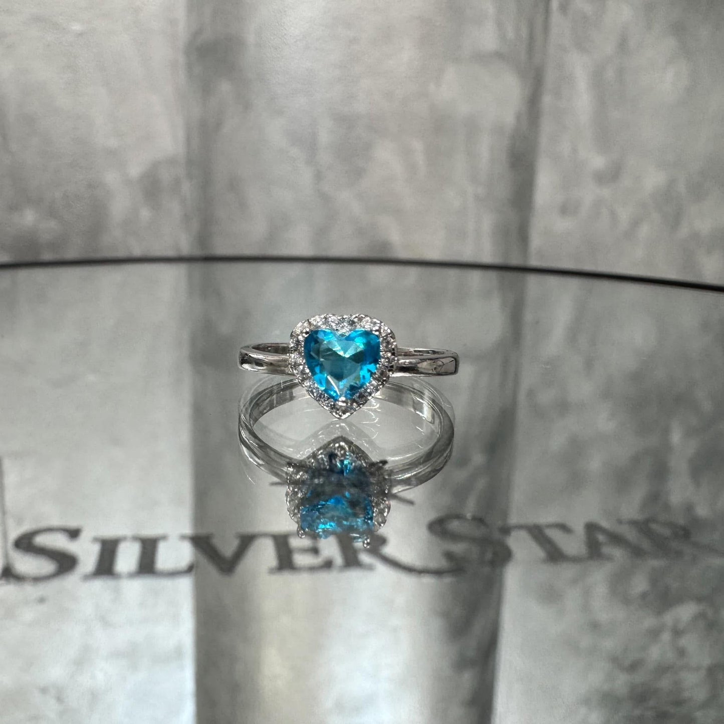 Srebrni prsten u obliku srca - Silver Star