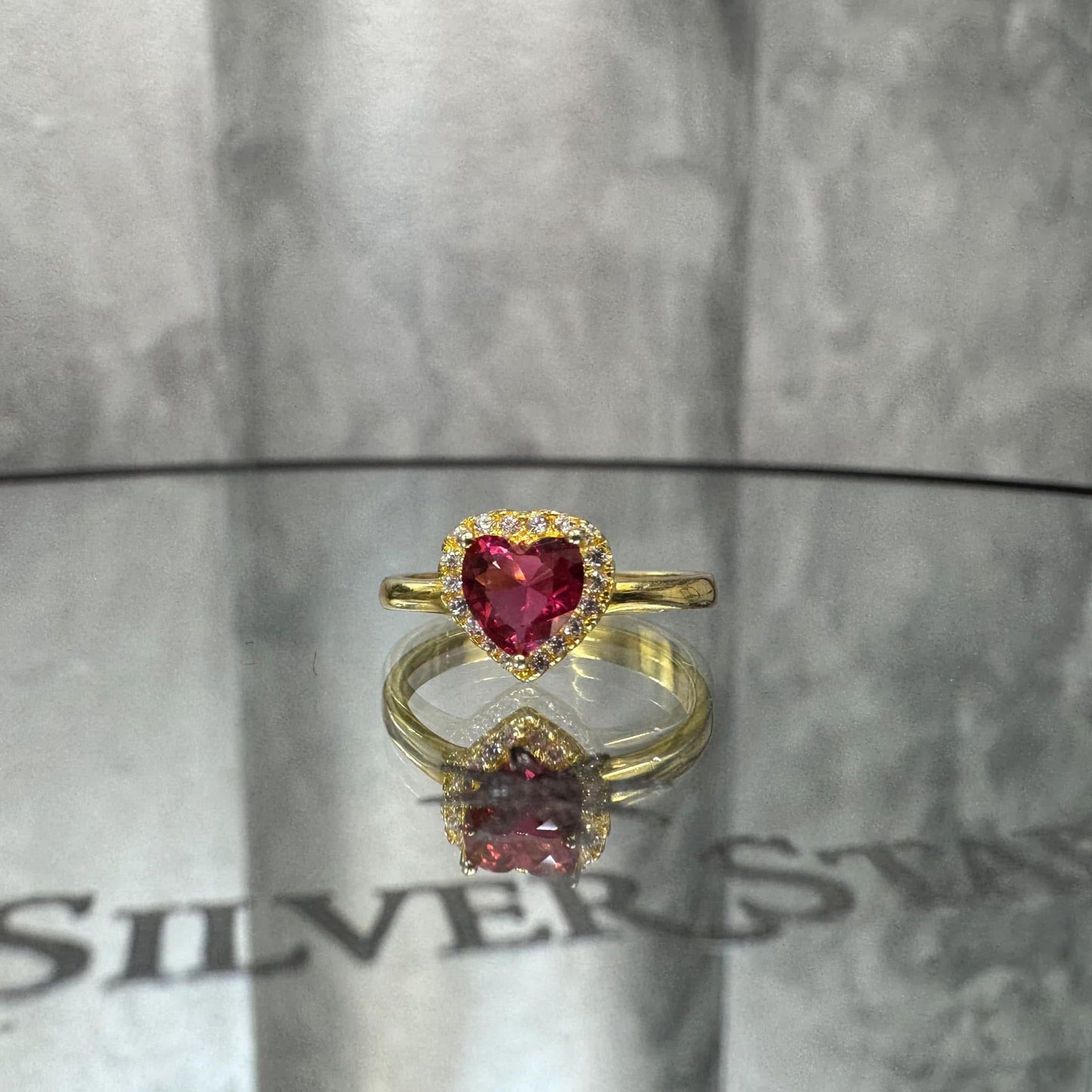 Srebrni prsten u obliku srca - Silver Star