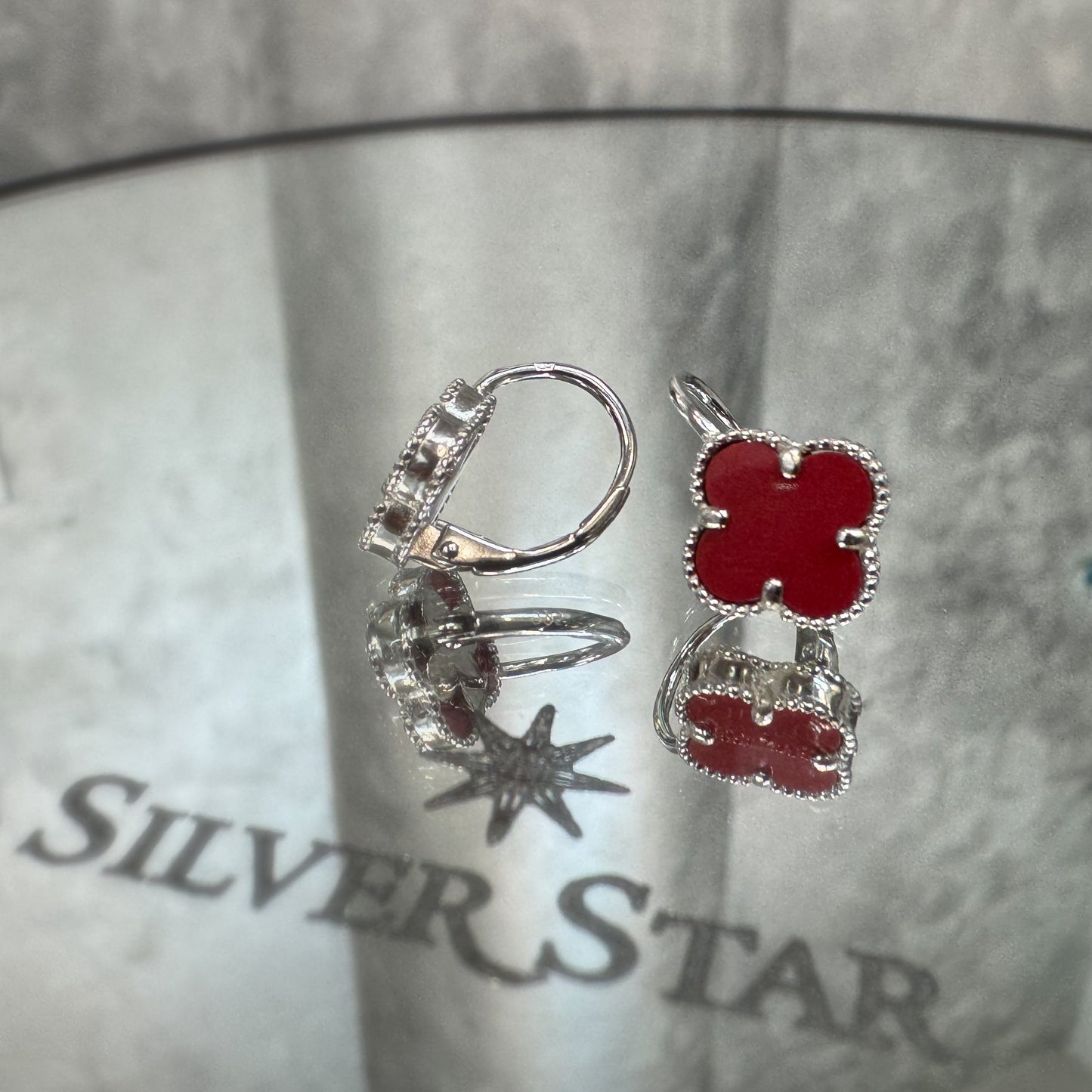 Srebrne naušnice CLOVER - Silver Star