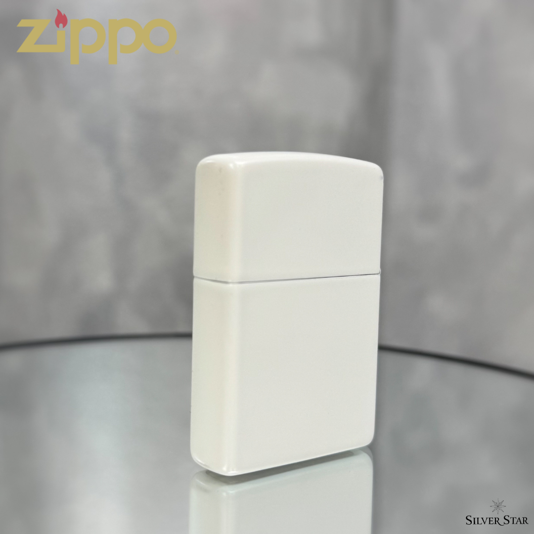 Zippo original upaljač mat bijeli sa ZIPPO vatrom