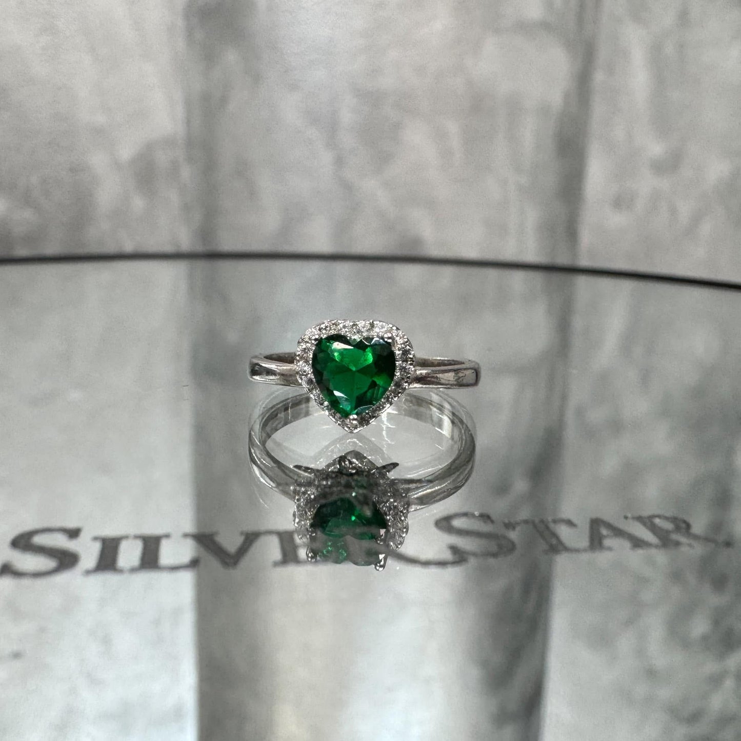 Srebrni prsten u obliku srca - Silver Star