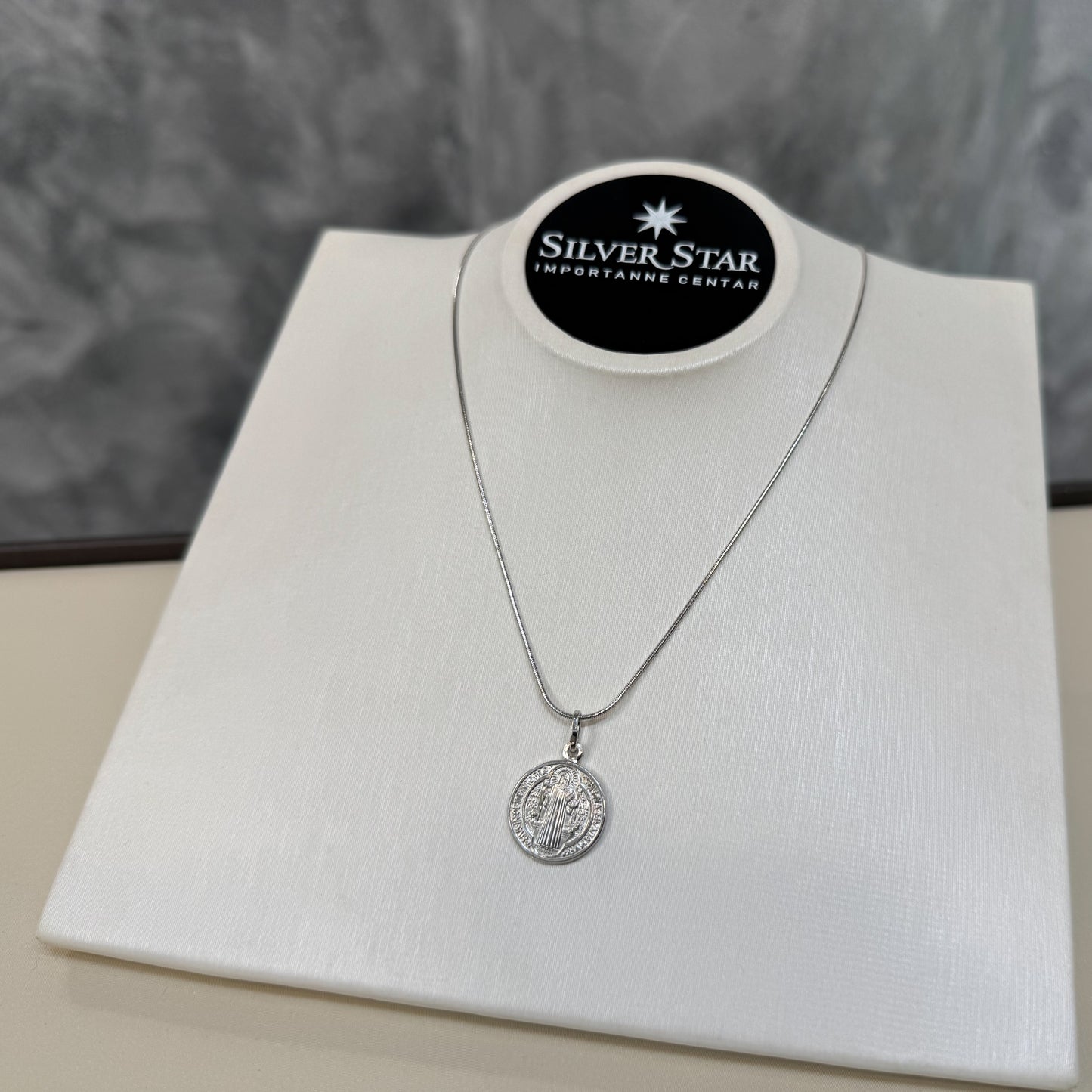 Srebrni lančić sa privjeskom medaljon Sveti Benedikt - Silver Star