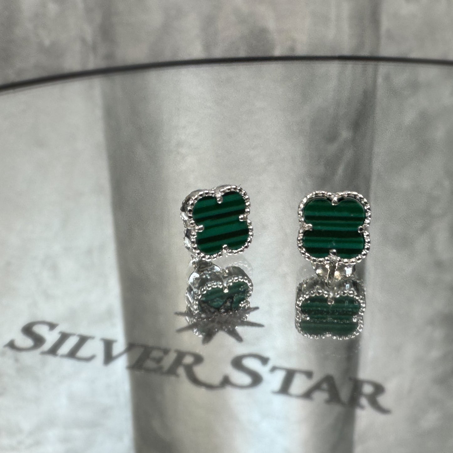 Srebrne naušnice CLOVER - Silver Star