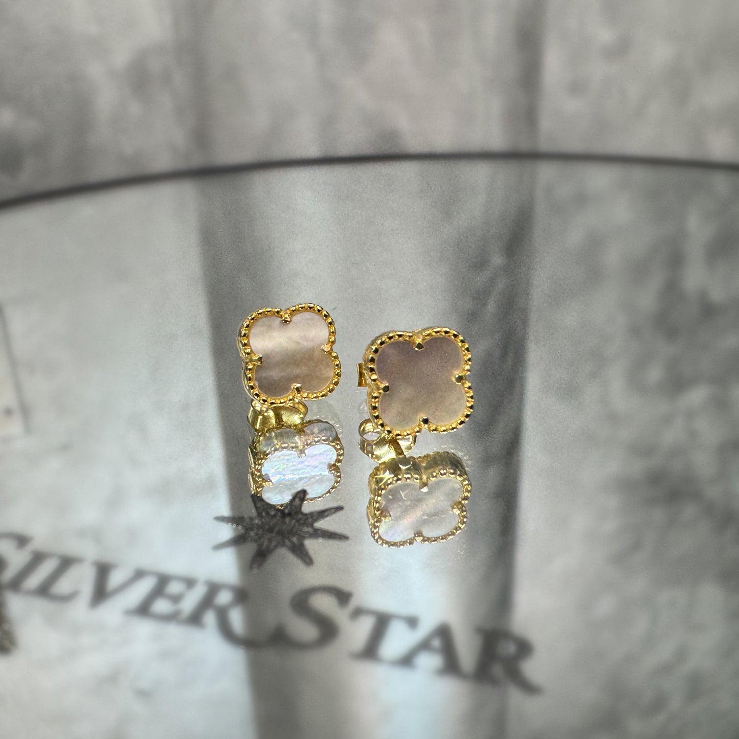 Srebrne naušnice CLOVER sa pozlatom - Silver Star