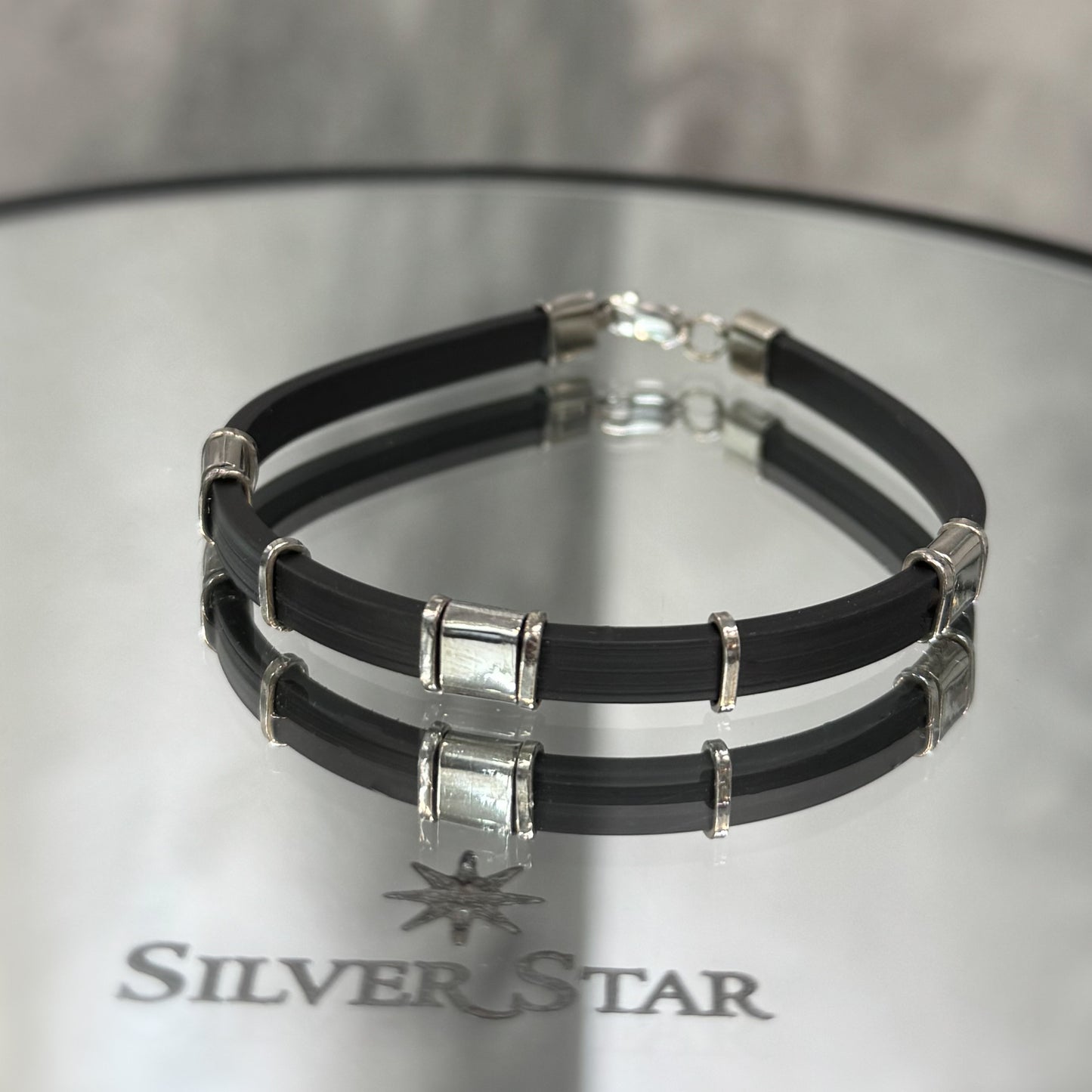Srebrna narukvica 925 sa kaučukom - Silver Star