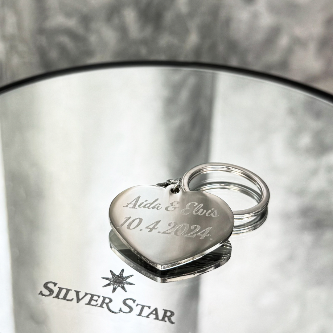 Privjesak za ključeve sa graviranjem u obliku srca - Silver Star