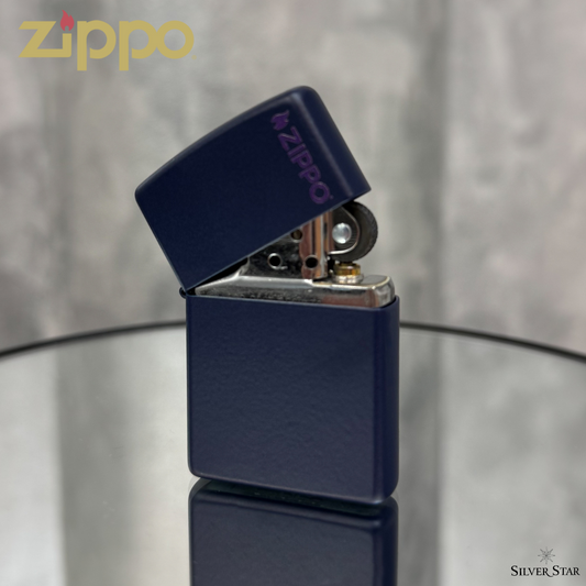 Mat plavi zippo logo