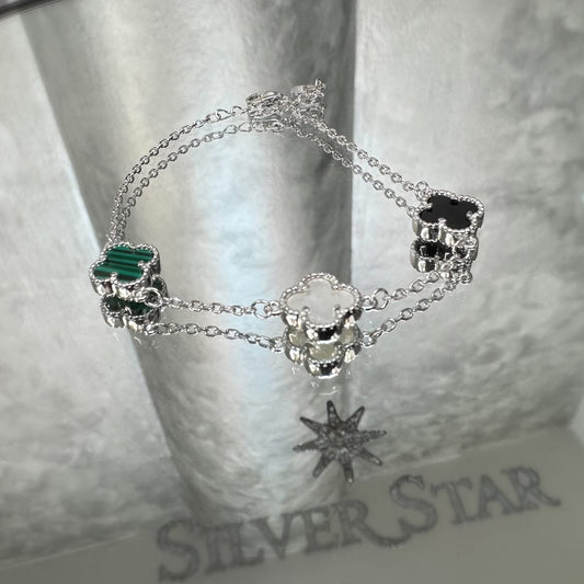 Srebrna narukvica CLOVER sa tri djeteline u nizu