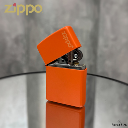 Zippo original upaljač mat narančasti sa ZIPPO logom