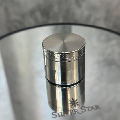 Grinder / mrvilica sa graviranjem po Vašoj želji - dostupno u više boja - Silver Star