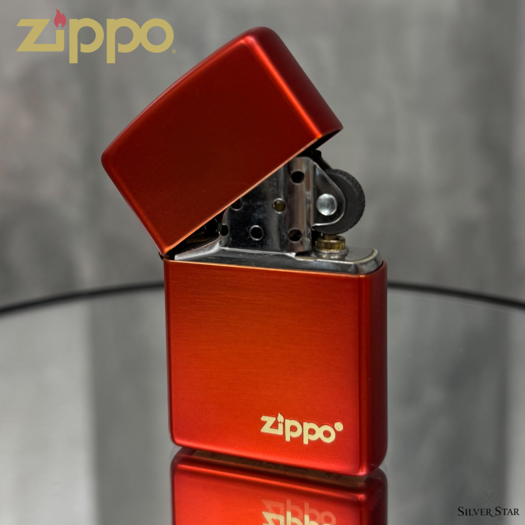 Zippo original upaljač METALIK CRVENI sa ZIPPO LOGOM - Silver Star