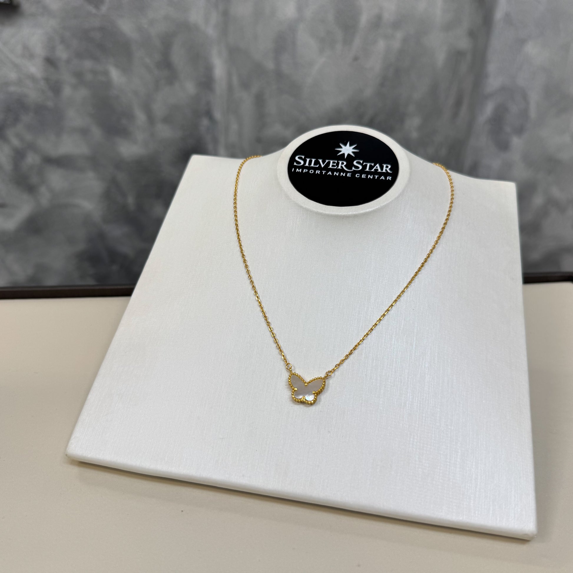 Srebrna ogrlica BUTTERFLY - Silver Star