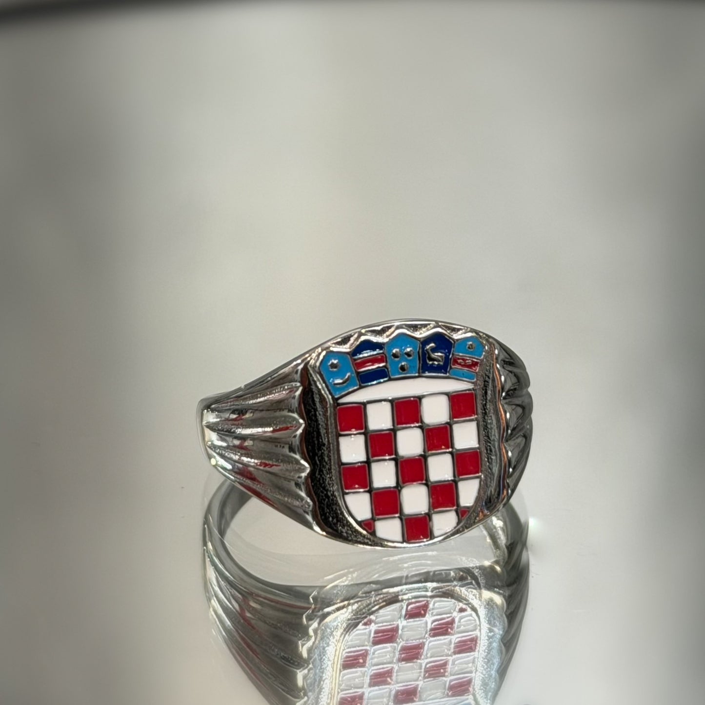 Srebrni muški prsten pečatnjak Hrvatski grb