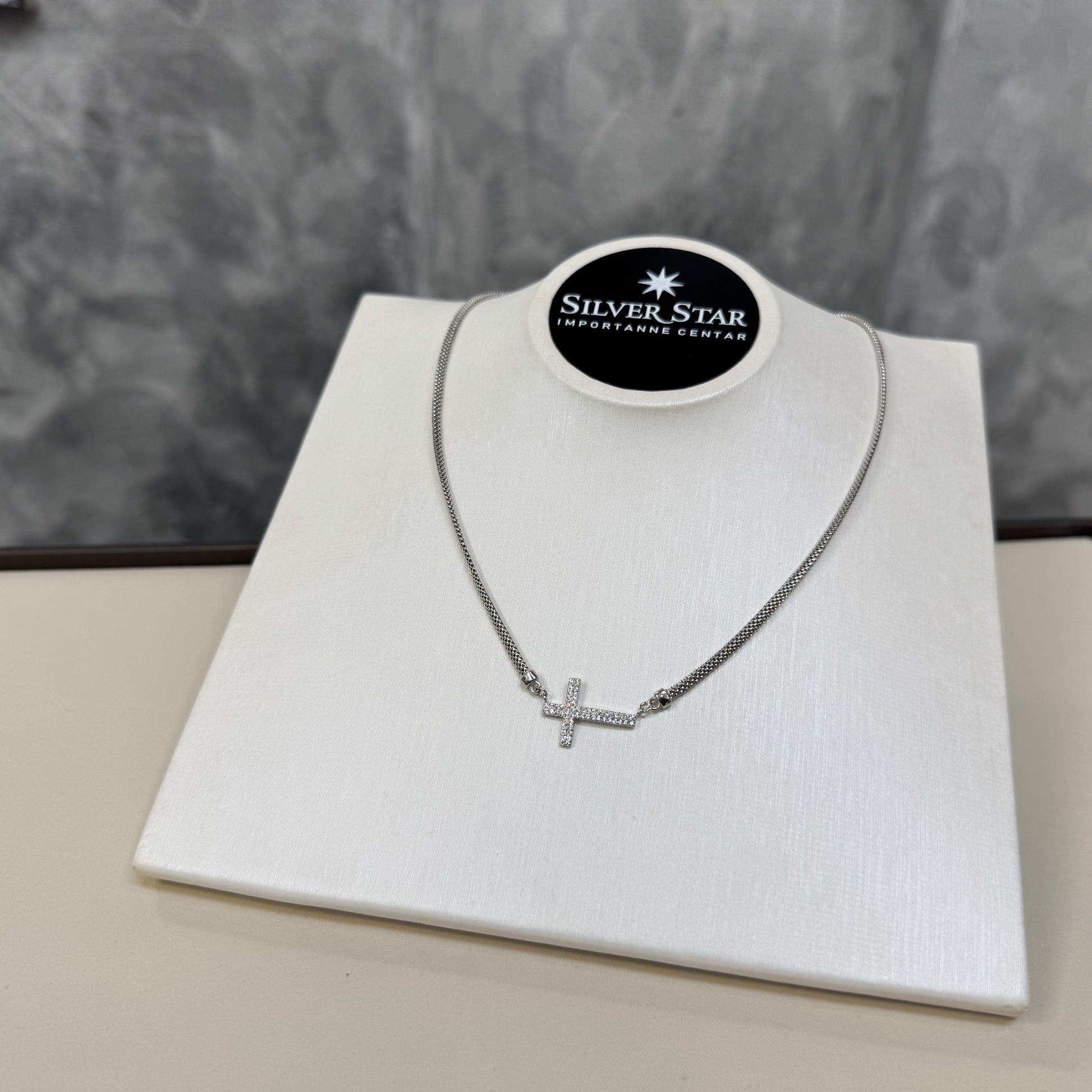 Srebrna ogrlica CALZA križ - Silver Star