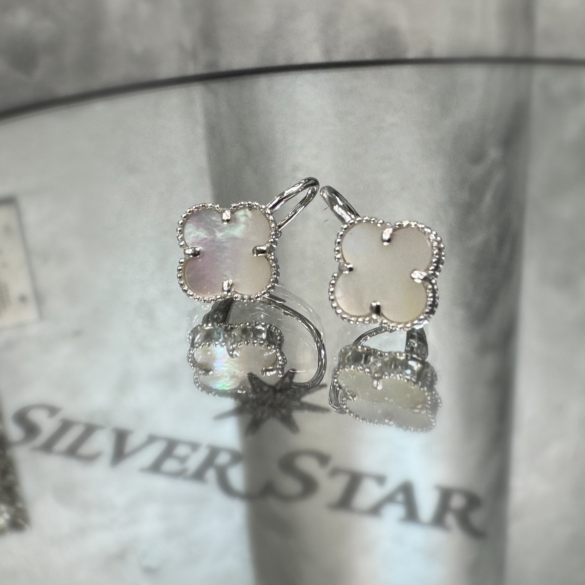Srebrne naušnice CLOVER - Silver Star